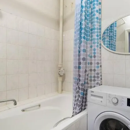 公寓 Center Huge 3-bedroom *