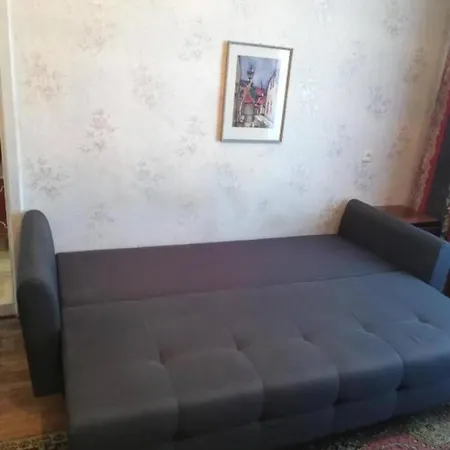 Center Huge 3-bedroom Lejlighed