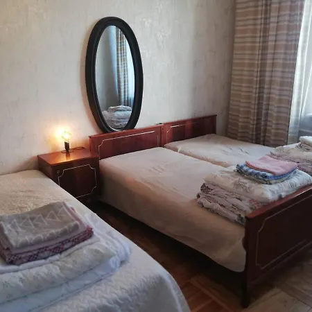 Center Huge 3-bedroom アパート タリン