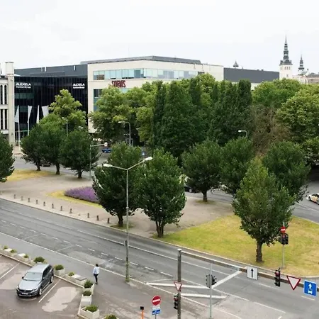 アパート Center Huge 3-bedroom *